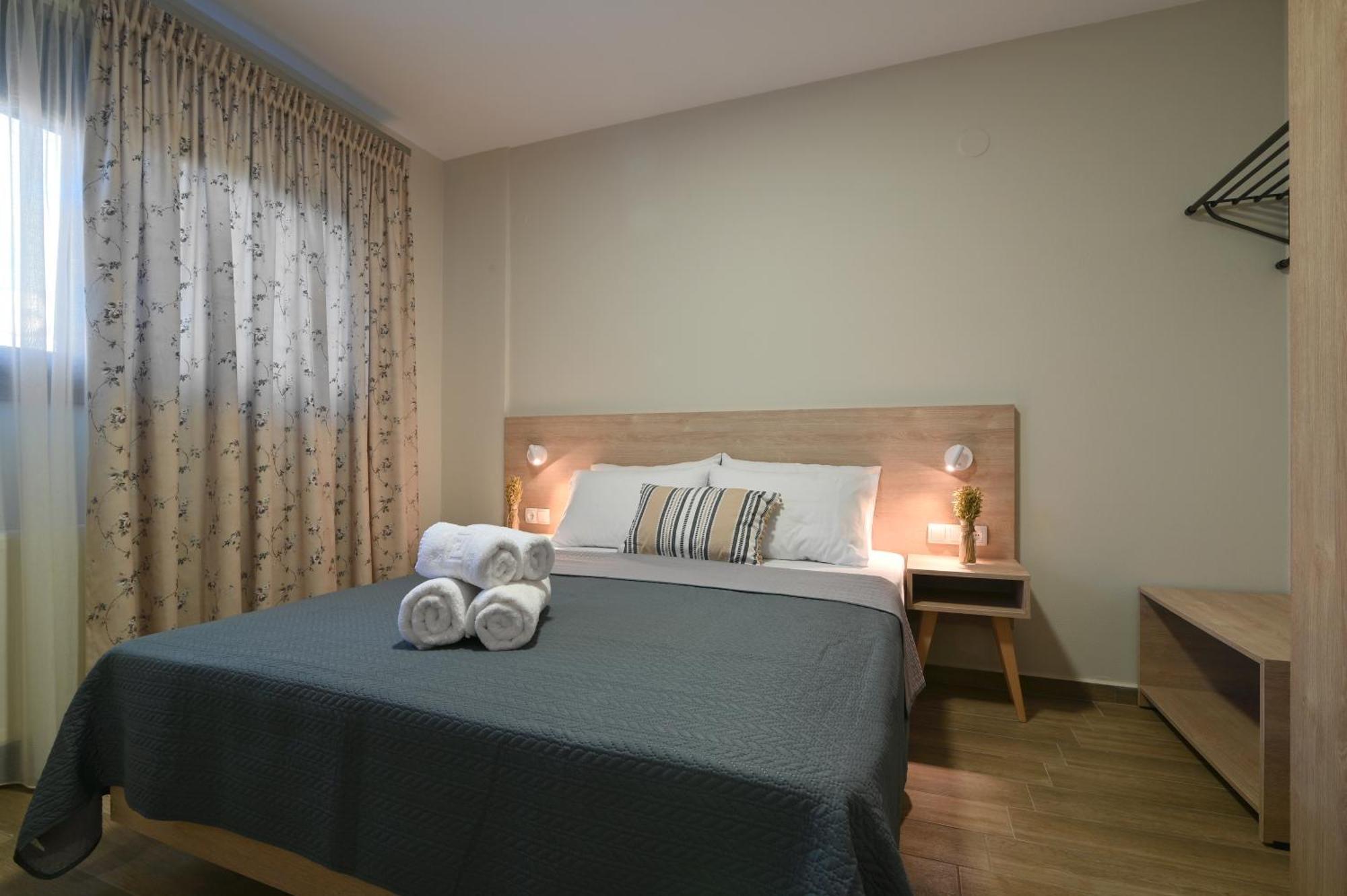 Niel Holiday Apartments, Panel Hospitality Homes & Villas Leptokarya  Exterior photo